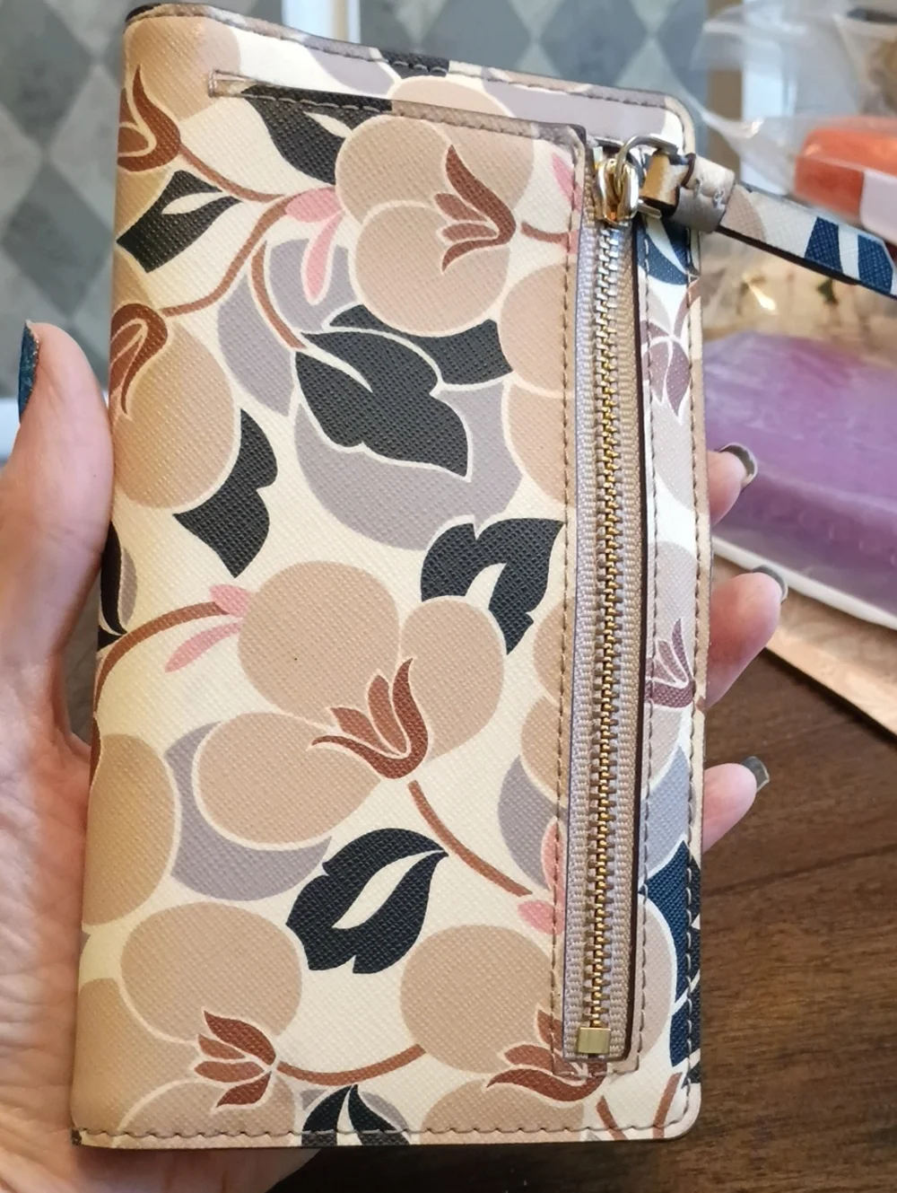 kate spade floral bifold wallet
